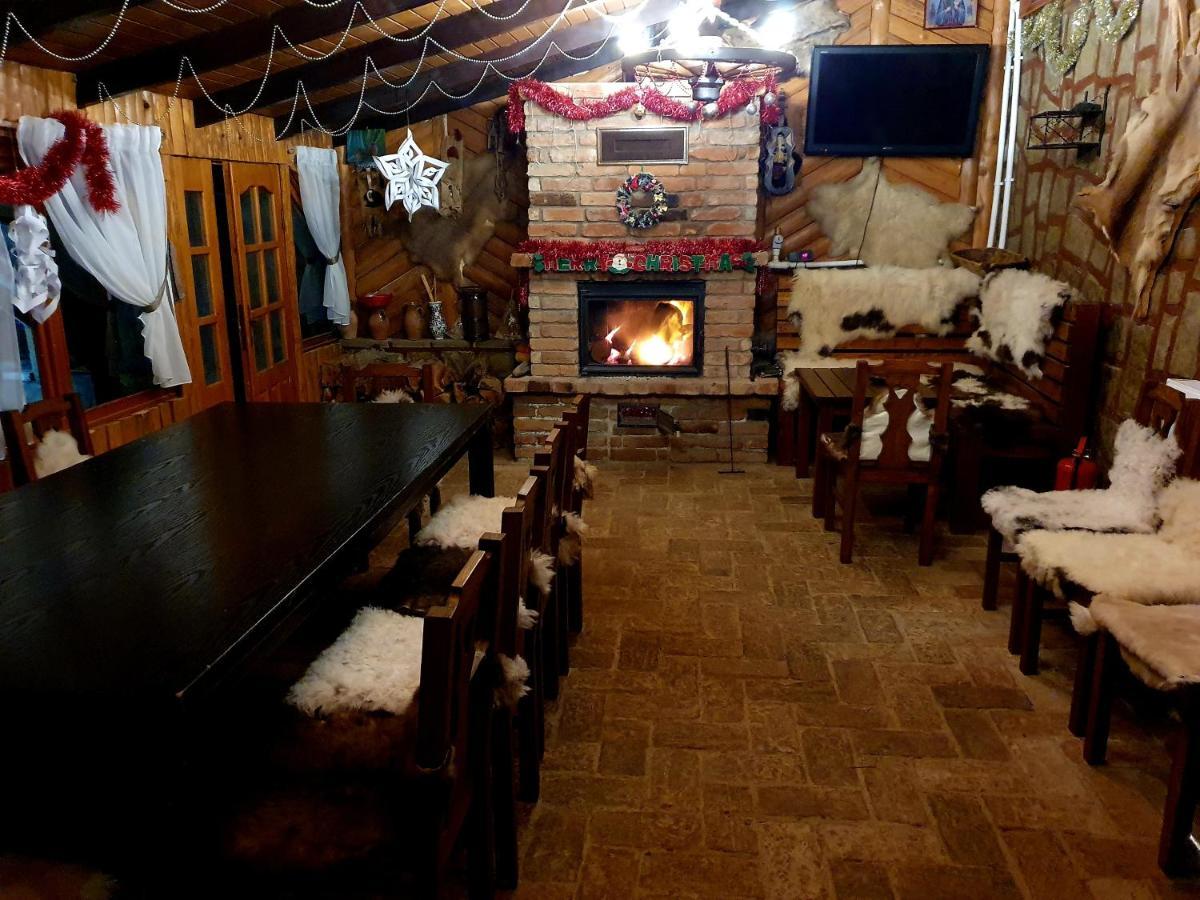 Rooms Poienita Slănic-Moldova Exteriör bild