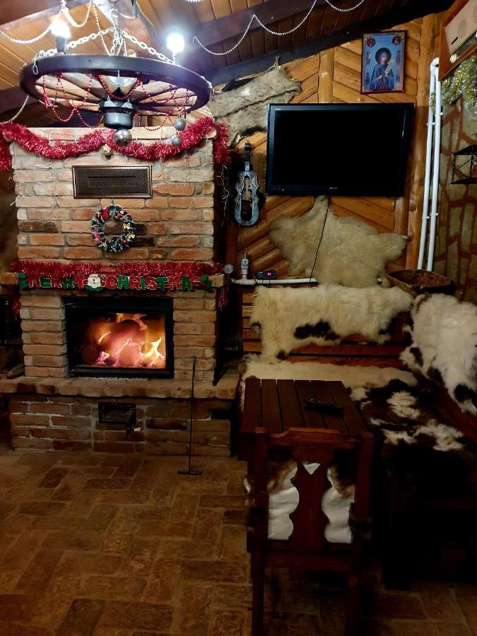 Rooms Poienita Slănic-Moldova Exteriör bild